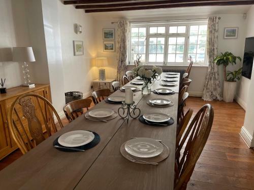 Hostal York Cottage House & Spa