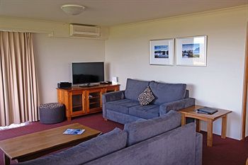 Amooran Oceanside Apartments And Motel