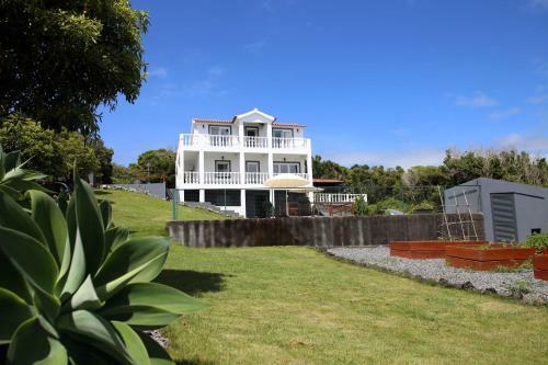 Villa Capelinhos