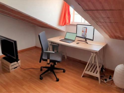 Villa Capela Beach House In Caparica