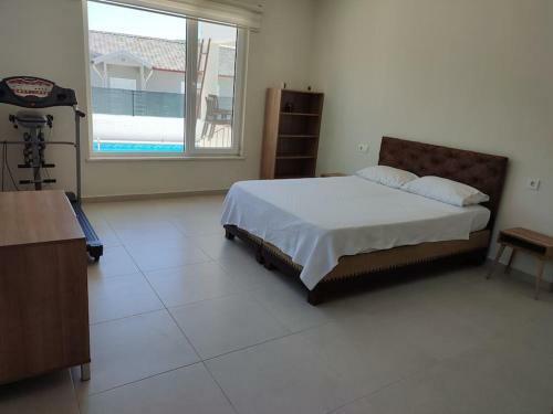 Villa Serenity With Private Pool And Large Garden.