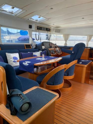 Yattat?l Catamaran