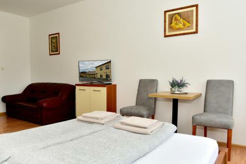Hostal Penzi�n O?o