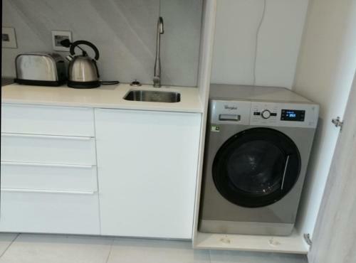 Apartamento Minimalistic 1 Bed In Menlyn Maine