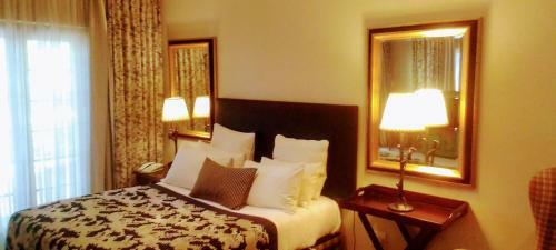 Hostal The Ambassador Suites