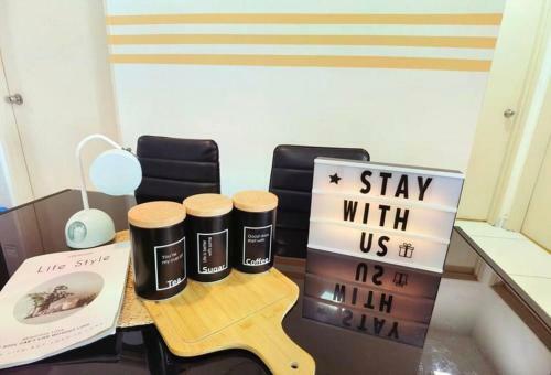 Apartamento B1606 Platino Paradigmmall Netflix Poolviewstay