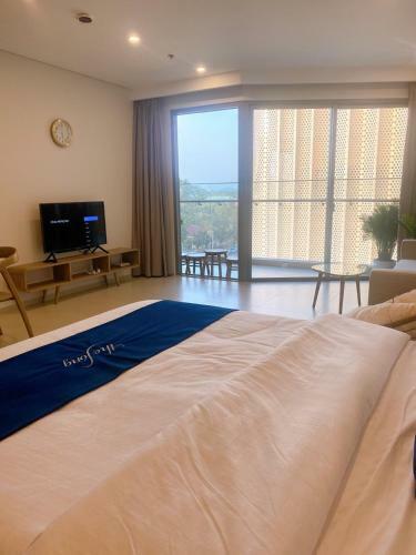 Tomorrow The Song Apartment V?ng T�u