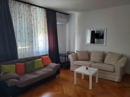 Apartment In The City Center
