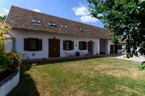 Apartamento A Feh�r Tanya