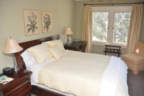 Bed & Breakfast Arroyo Vista Inn