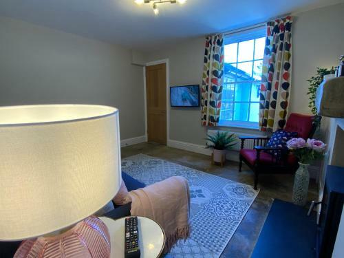 Charming Cottage Mins From Chichester City Centre