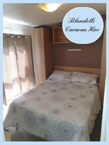 Lovely 4-bed Apartment On Seawick Holiday Park