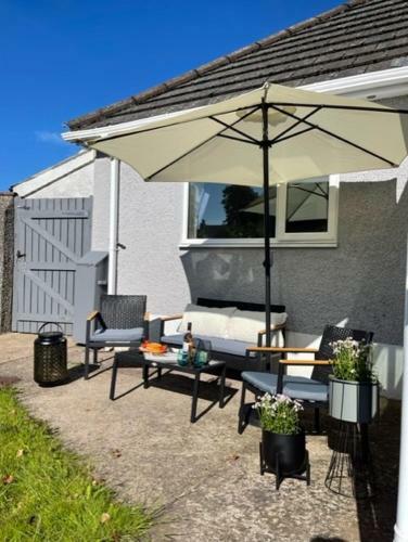 Devonshire Bungalow - Close To The Coast & Lakes.