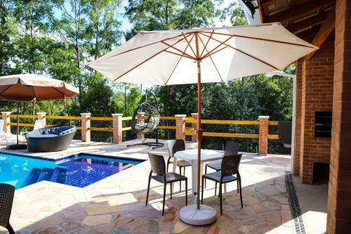 Ch�cara Com Piscina Aquecida Em Condom�nio Fechado