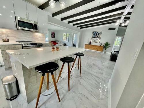 River Home 3 Bedrooms Cottage