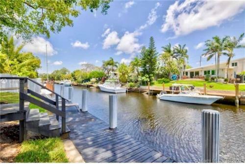 River Home 3 Bedrooms Cottage