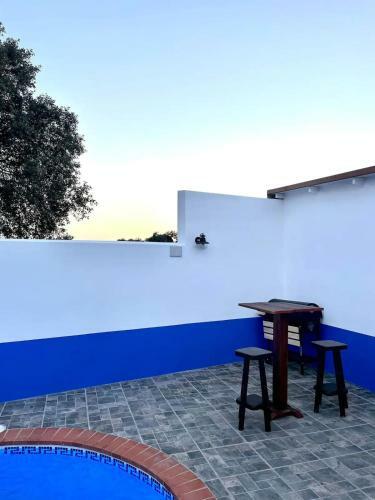 Dos Villas Entre Ciervos Y Cervantes