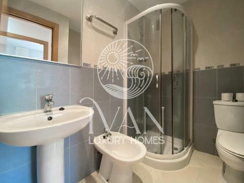 Apartamento Casa Oroel - Ivan Luxury Homes - Frontal 4� Planta - 1� Linea De Playa