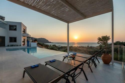 Luxury Villa Oxygen In Sfinari With Sunset Views
