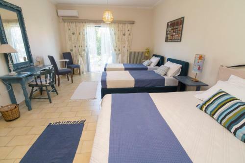 Vacation House On Pantokratoras Beach