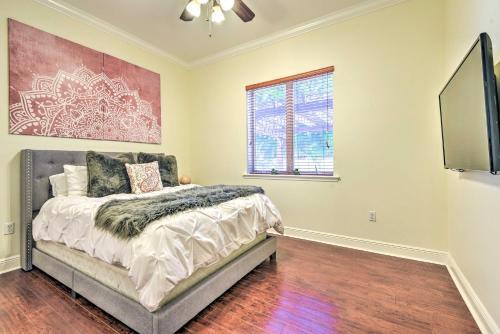 Sunny Sarasota Abode With Yard About 1 Mi To Dtwn!