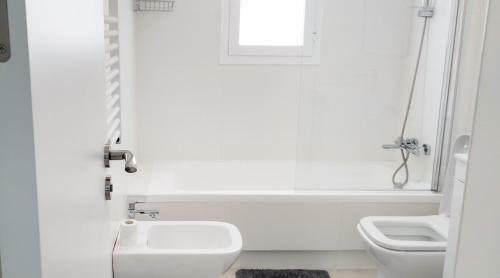 Lovely Apartment Centrally Located In Estepona
