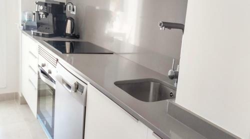 Lovely Apartment Centrally Located In Estepona