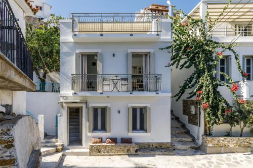 Breezy Rooftop House