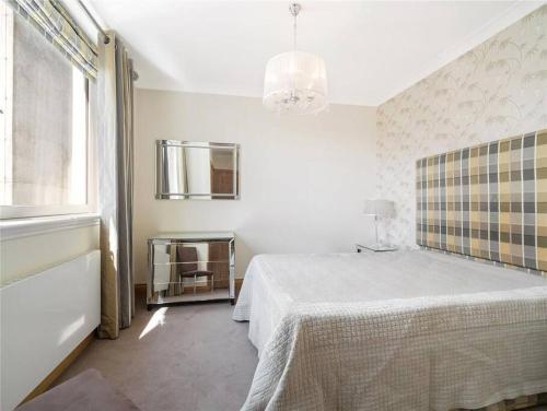 Lovely-2 Bedroom Apartment In City Centre