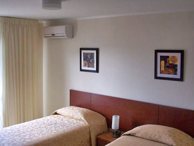 Hotel Genoves