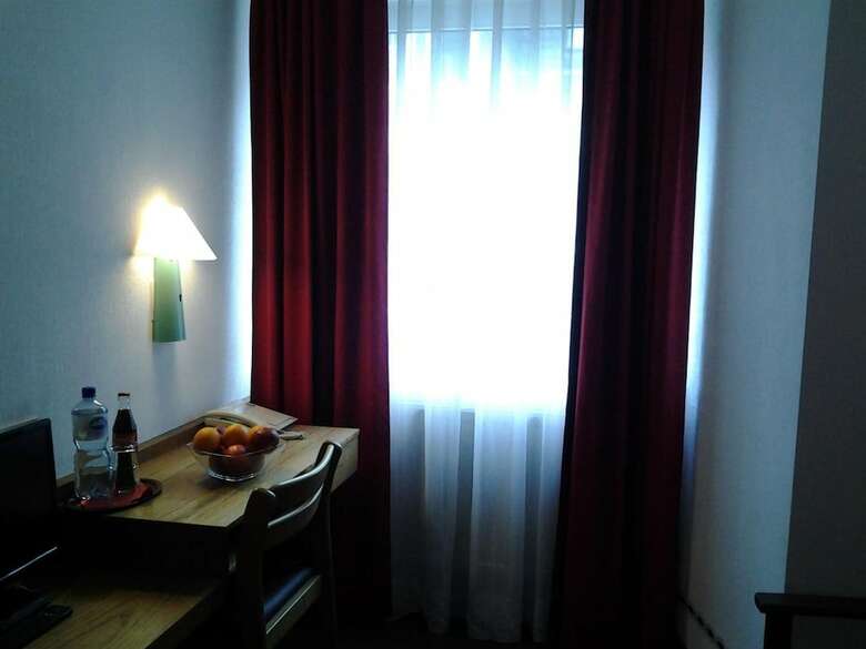 S&l Hotel Neuss