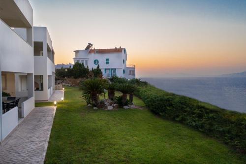 Island Hills Sea View Suite 3