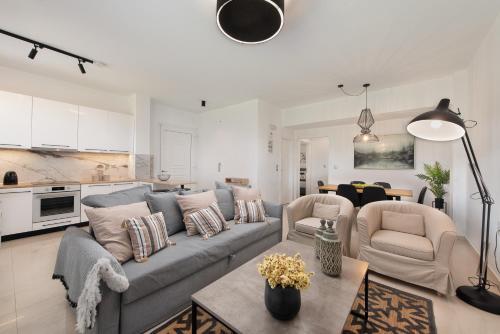 Island Hills Sea View Suite 1