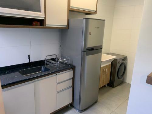Apartamento Loft Com Estacionamento 400 Metros Da Praia