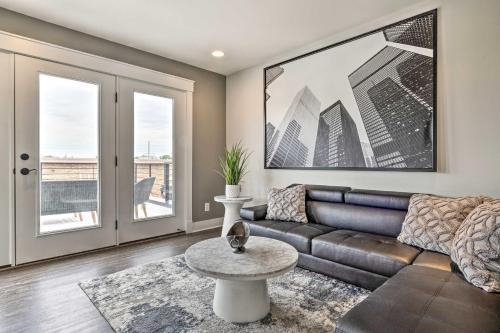 Modern Indianapolis Home With Skyline Views