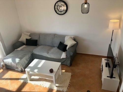 Pleasant 2 Bedroom Villa With Garden & Pool Access