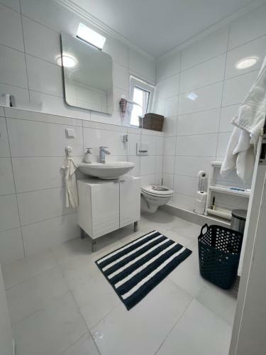 3-room Apartment In Billstedt, Hamburg, Germany