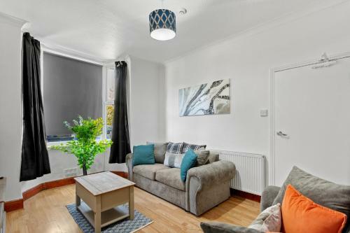 Apartamento Spacious House & Contractors & Leisure & Garden