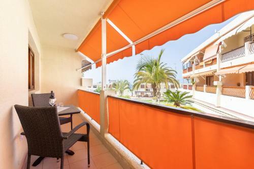 Apartamento Close To Playa Las Vistas With Pool And Parking