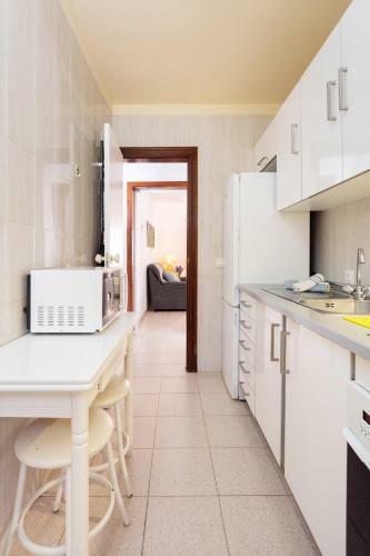 Apartamento Close To Playa Las Vistas With Pool And Parking