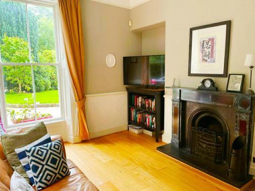 Villa Beautiful 6 Bedroom Period House