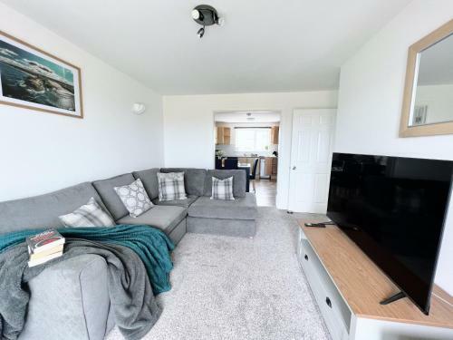 Modern Spacious 4-bed House In Porth Newquay
