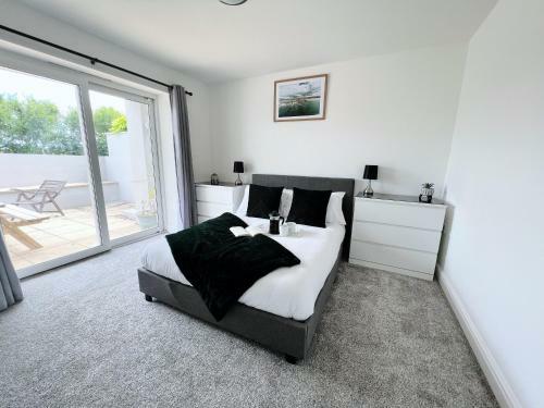Modern Spacious 4-bed House In Porth Newquay