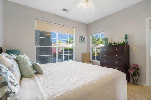 Legacy Walk-in