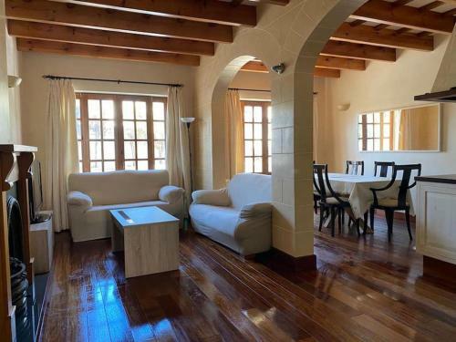 Agradable Casa Con Ba�era De Hidromasaje