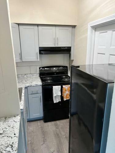 Apartamento The Posh Plum - Easiest Beach Vacation Condo