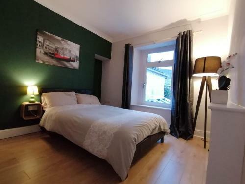 Spacious House In Swansea Town Near Seafront