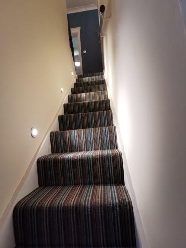 Spacious House In Swansea Town Near Seafront