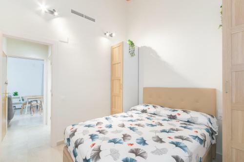 Nice City Center Apartment