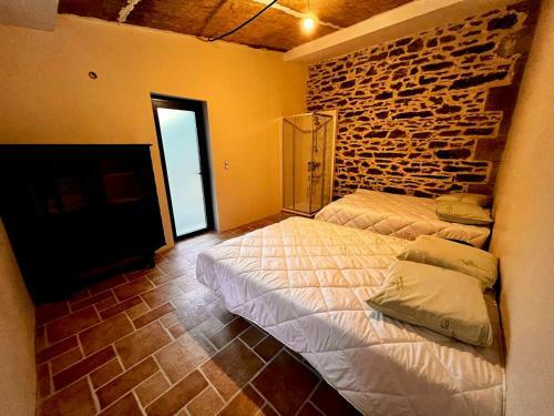 Villa De 8 Chambres Avec Piscine Privee Jacuzzi Et Wifi A Langoat